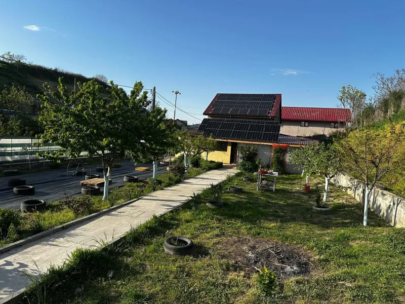 Casă de vânzare.