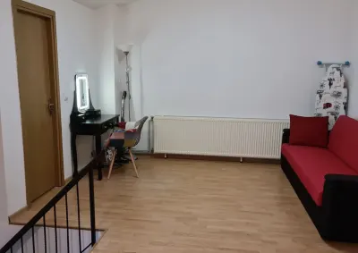 Proprietar, vând apartament 4 camere, București, sector 4 - imagine 2