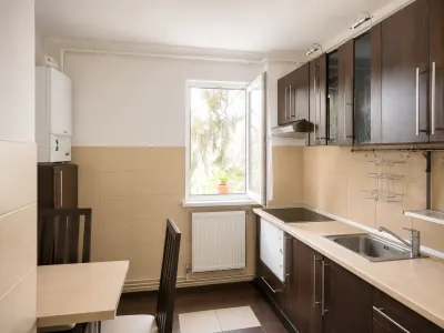 Astra - apartament cu 2 camere, zonă verde și liniștită. - imagine 7