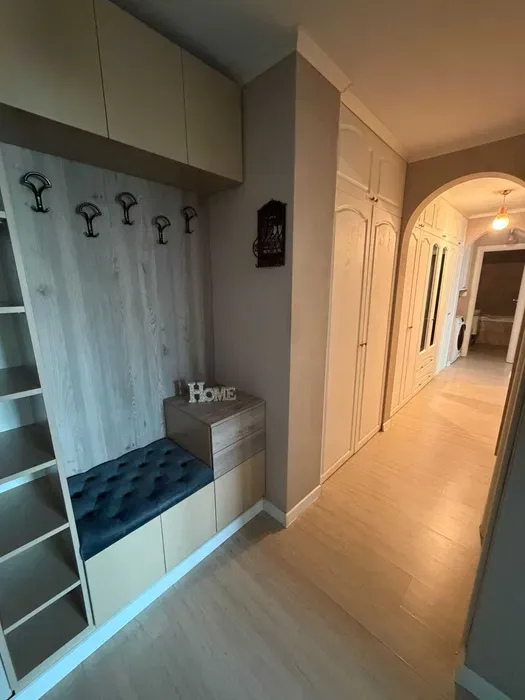 Apartament zona Rozelor – Mangalia, 3 camere, 78 mp, 2 băi, 500 m de plajă - imagine 1