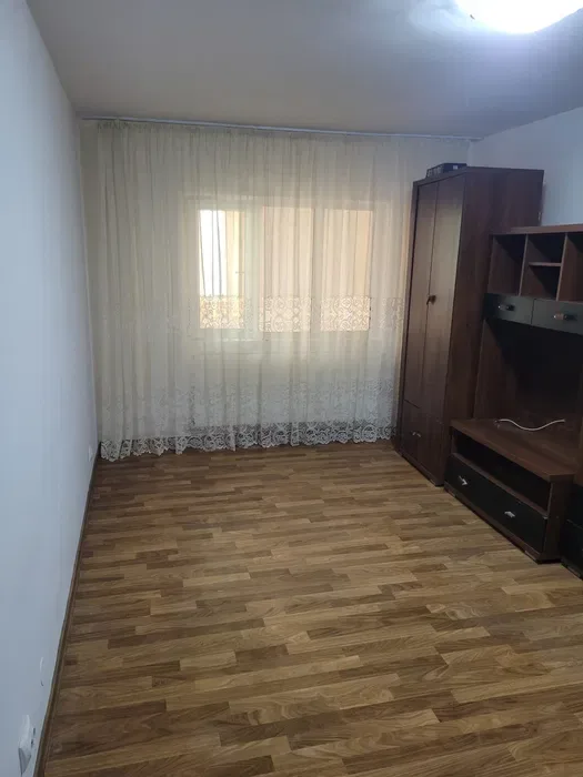 Proprietar - apartament 2 camere Bacau