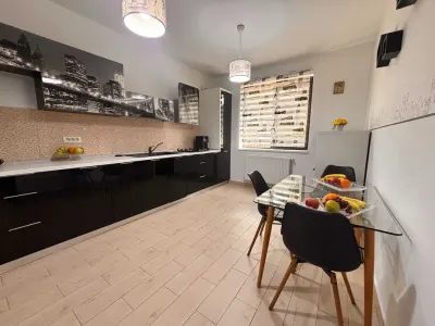 Inchiriere Vilă Lux, 3 Cam Băi Proprii, Curte 320mp, Complex Privat, Renovată 2025, Proprietar, Dobroesti-Fundeni Ilfov - imagine 3