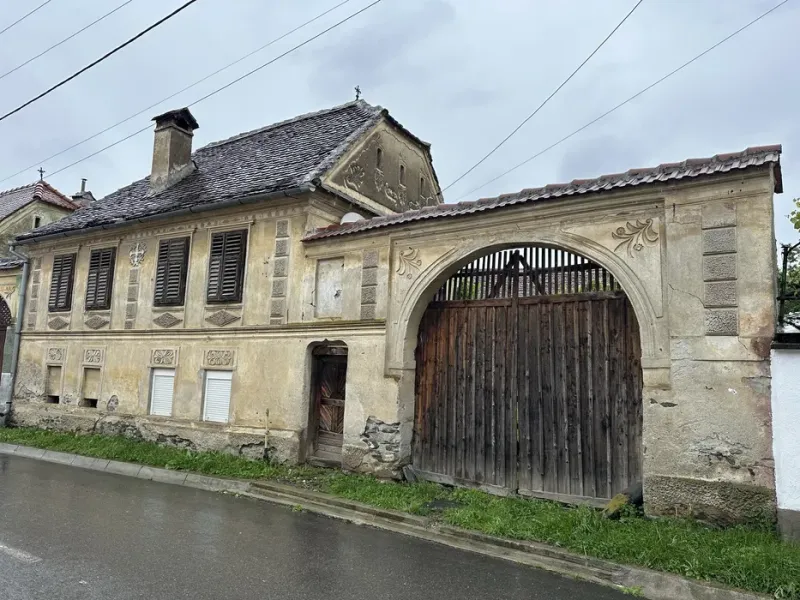 Casa taraneasca din 1899 de vanzare, Sibiu - imagine 1